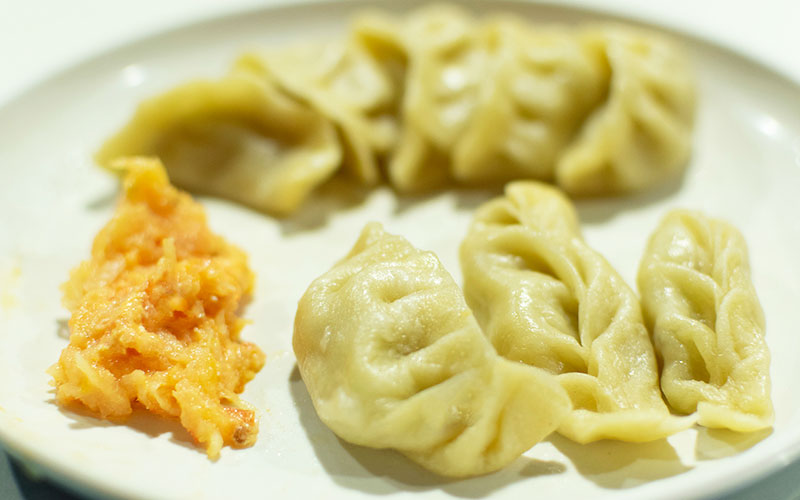 Momos Momos